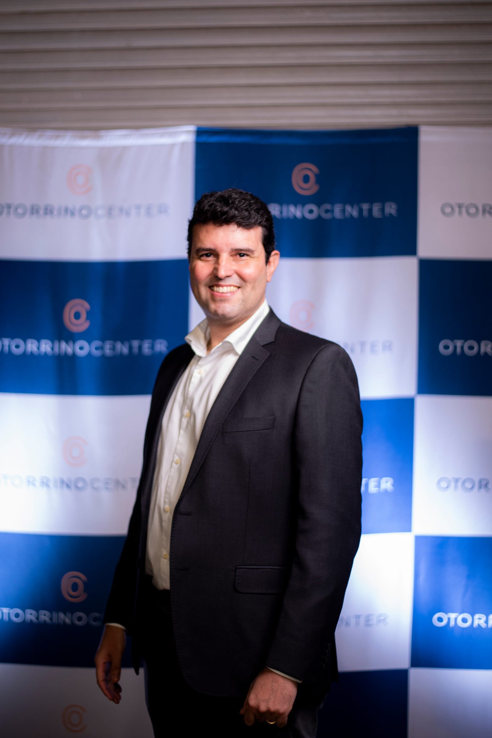 Dr. Daniel Caldeira Teixeira